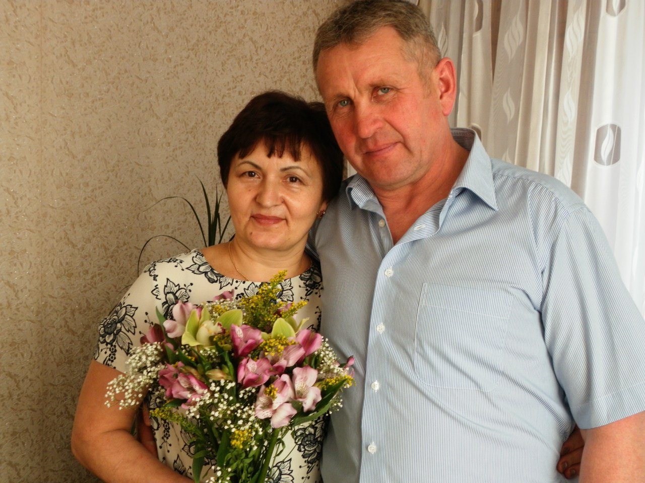 Танцуют люди с синдромом дауна